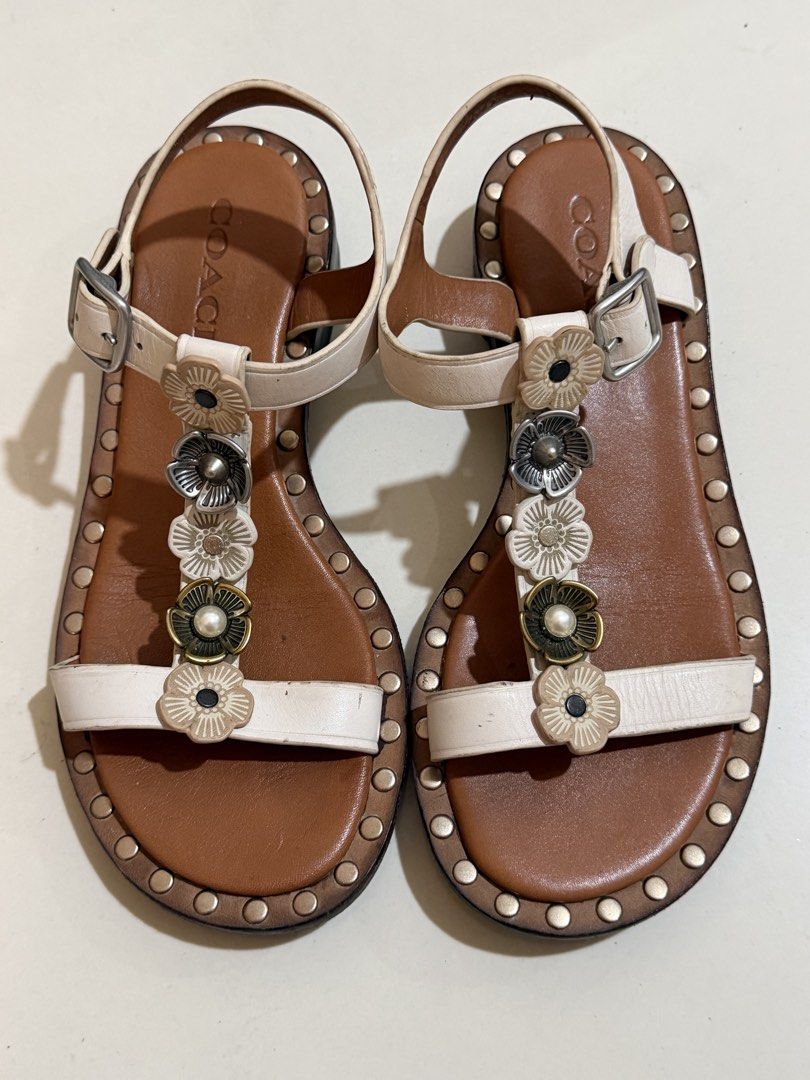 Coach Floral Embellished Sandals (Category: Flats & Sandals) located in Bulacan. Submitted by arianecleansupcloset (Listing ID 1426015151, Image 1). Description: Needs replacement on heels and some leather conditioning.