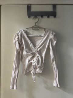 (Category: ) located in . Submitted by pauzpreloved (Listing ID 1426022868, Image 1). Description: .
