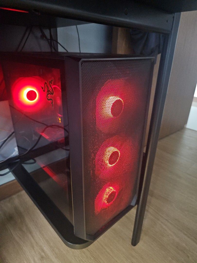 Custom Gaming PC with RGB Lighting65716993349762111