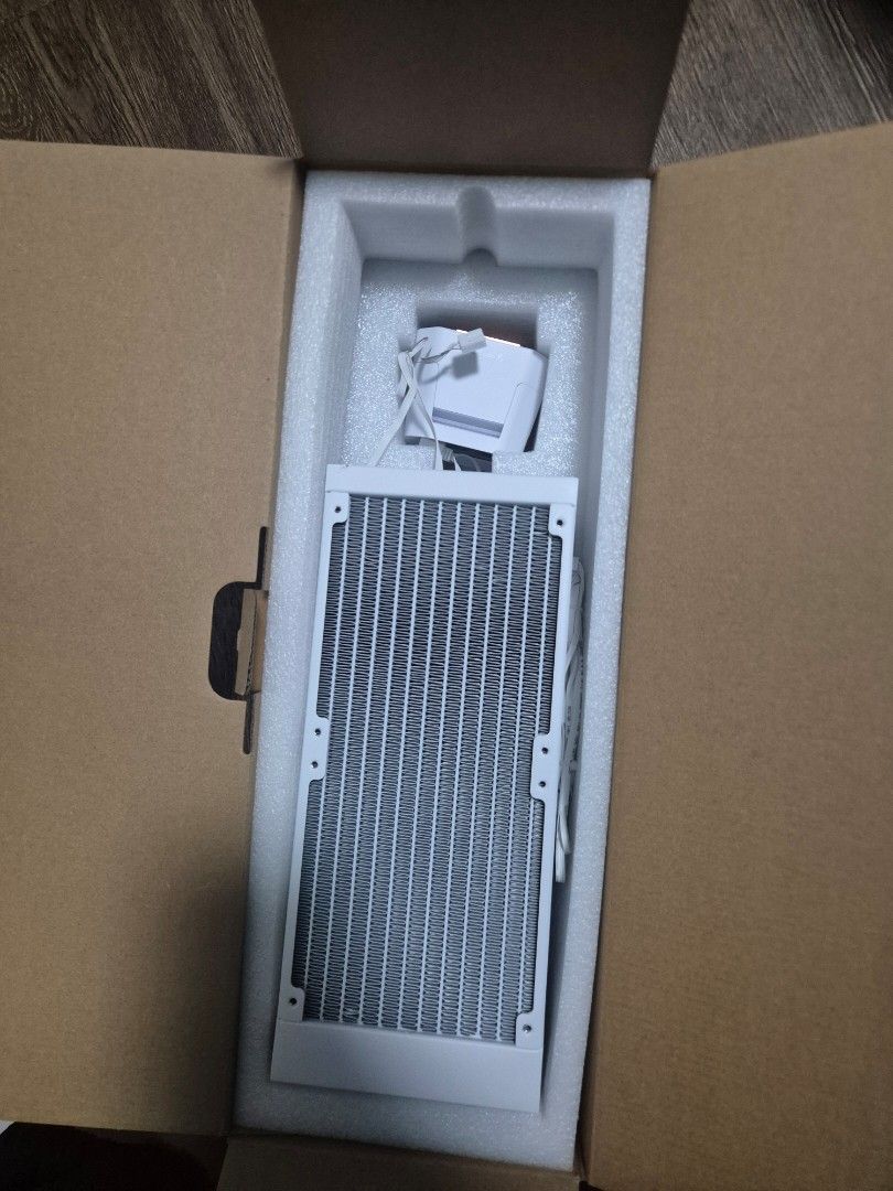 DEEPCOOL LM240 WHITE479519778402488323
