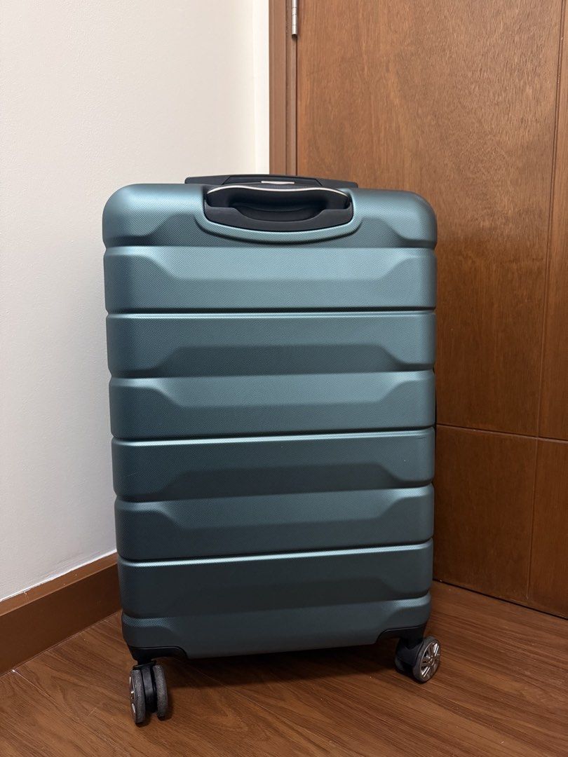DELSEY PARIS Luggage Medium 71L (Category: Luggage) located in Pasay City. Submitted by nh.declutter (Listing ID 1426022001, Image 2). Description: PLEASE READ: - Posted price is LAST PRICE. Lowballers will not be entertained. - Item color may vary slightly due to lighting. - All items LISTED WITH BRANDS are GUARANTEED AUTHENTIC and bought by the seller either from the website of the said brand or from the mall. PRODUCT DETAILS: - Brand: Delsey P