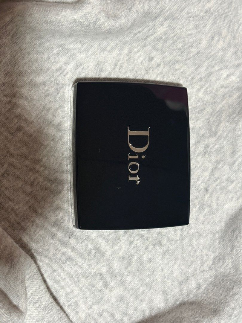 Dior Rouge Blush 219 Rose Montaigne (Category: Makeup) located in Caloocan City. Submitted by railenius (Listing ID 1426150702, Image 1). Description: - For sale / swap - brand new, still has plastic cover - shade 219 - no box - has dior paperbag - negotiable.