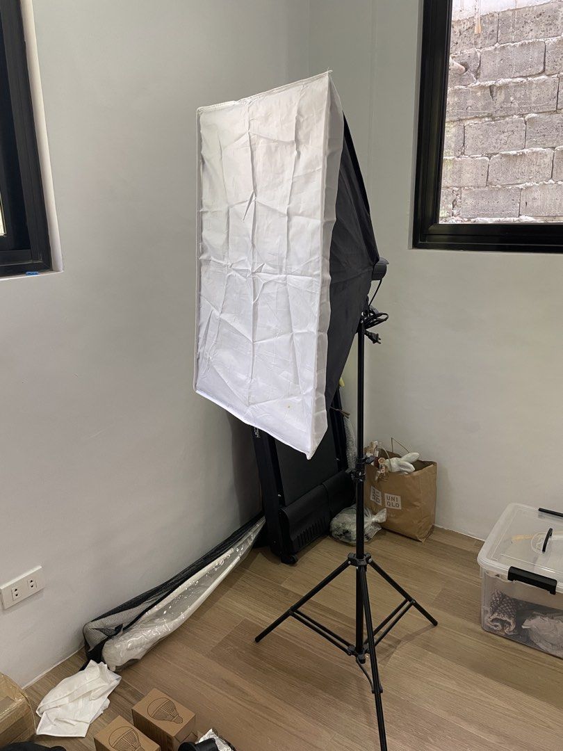 Double Studio Lights with Softbox and Stands (Category: Lighting & Studio Equipment) located in Cavite. Submitted by theseventhph (Listing ID 1426090106, Image 1). Description: 2 Set Single Bulb Softbox with Stand: • 50x70cm Softbox • Diffuser Cloths • Single Bulb Socket • Collapsible Stands (X2) 5500K 20Watt LED Bulbs 1 Canvas Bag Working well, great lights for a simple studio setup RFS: no longer using.