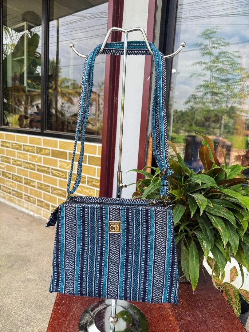 Ethnic Sling bags (Category: Cross-body Bags) located in Tabuk. Submitted by BiDing (Listing ID 1426162776, Image 2). Description: 🌟Chic Ladies Bag✨Available now! These bags are brand new. 👜Lassy Sling Bag👜 L-8.5' H-7' W-4' Limited stock✨.