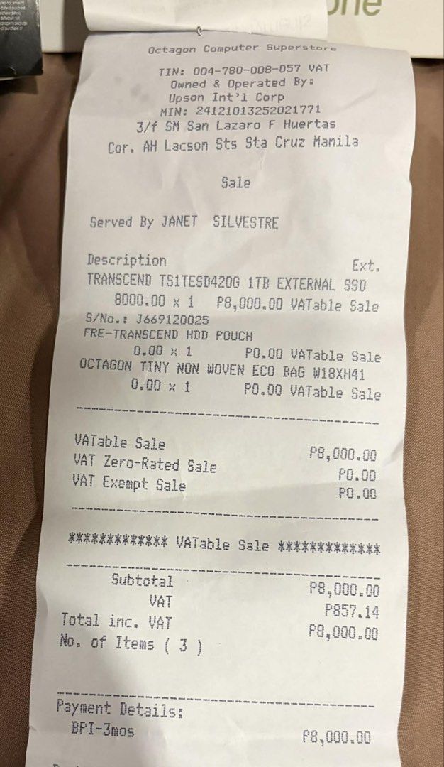 External drive 1TB (Category: Computer Parts) located in Manila. Submitted by owana05 (Listing ID 1426033008, Image 3). Description: - Transcend ESD420 1TB External SSD - Magnetic Portable SSD - USB Type-C connectivity - Up to 2000MB/s transfer speeds - Stylish and compact design - Eco-friendly packaging -Negotiable.