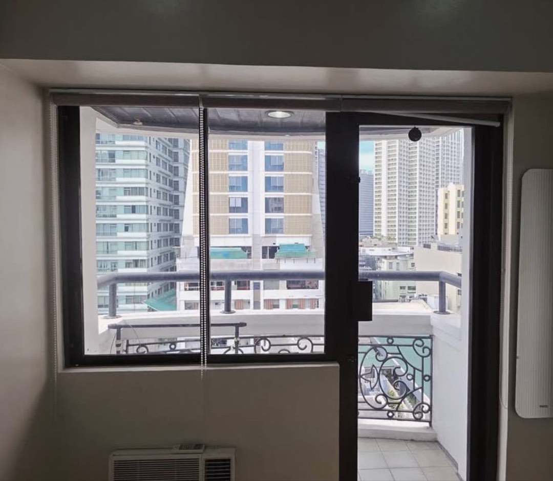 (Category: ) located in . Submitted by vanlawas (Listing ID 1426111753, Image 1). Description: .