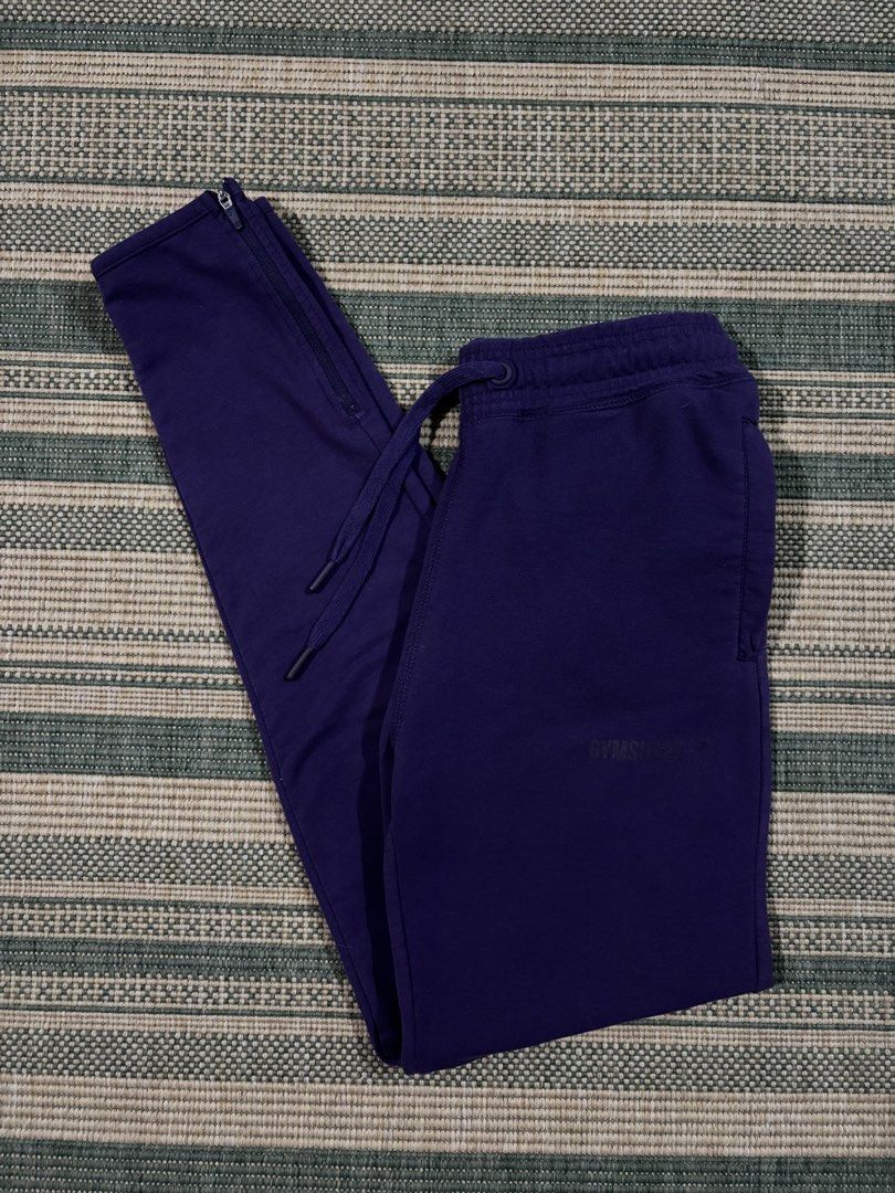 GYMSHARK JOGGERS UNISEX (Category: Community) located in Bulacan. Submitted by charlieflips (Listing ID 1426147029, Image 1). Description: Size xs Waist: 26-30 Length: 38 Condition: excellent! Issue: none.