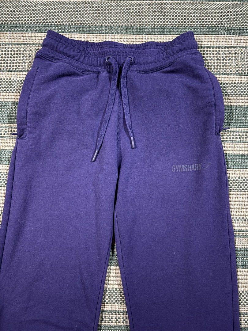 GYMSHARK JOGGERS UNISEX (Category: Community) located in Bulacan. Submitted by charlieflips (Listing ID 1426147029, Image 3). Description: Size xs Waist: 26-30 Length: 38 Condition: excellent! Issue: none.