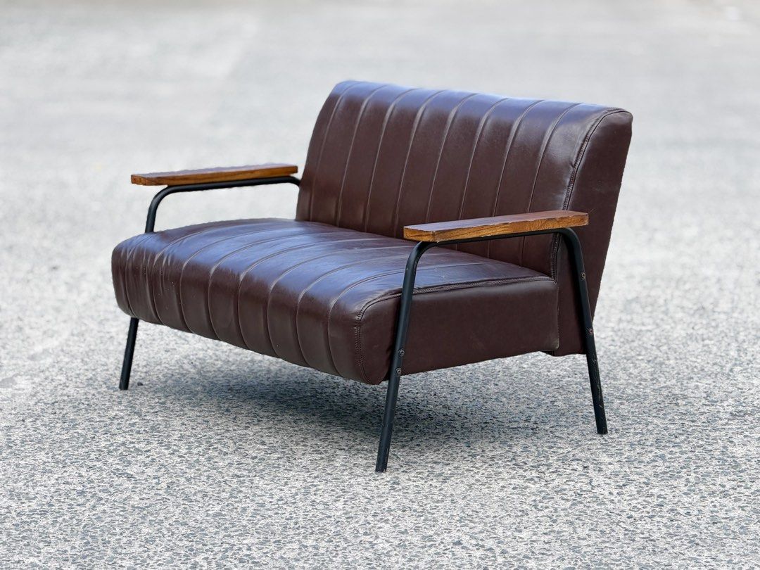 Industrial Modern Vintage Sofa (Category: Sofas) located in Bulacan. Submitted by rock_off.thriftshop.ph (Listing ID 1426157398, Image 3). Description: .