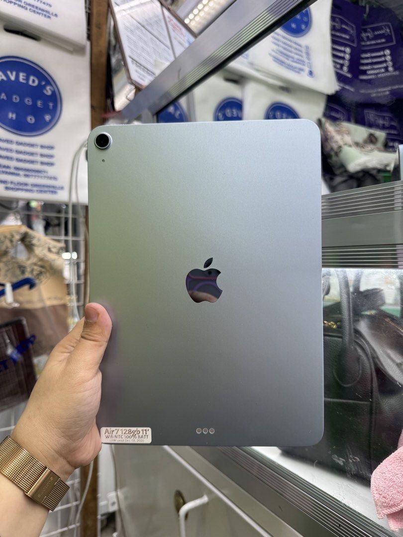 Ipad Air 7 128gb 100% batt Wifi (Category: iPad) located in San Juan City. Submitted by keannagadgetph (Listing ID 1426077217, Image 1). Description: Available Units for today's POST! Ipad Air 7 / 128gb / NTC Variant / Wifi - any colors available (price may vary) - good condition - 98% Makinis - 100% battery - NTC Variant - No Repair ~ Accepting SWAP / TRADE IN / INSTALLMENT / BINTA UNIT ~ CASH ON DELIVERY METRO MANILA / LBC PAYMENT FIRST ~ Store