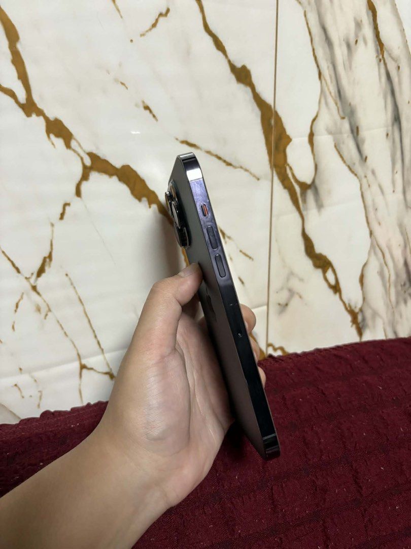 Iphone 14 Pro Max 128gb (Deep Purple) (Category: iPhone 14 Series) located in San Juan City. Submitted by merichiii (Listing ID 1426173224, Image 2). Description: FOR SALE‼️ Iphone 14 promax deep purple 128gb 77% batt health , super kunat ₱27,000 with original box and receipt Rfs: upgrade 📍pedro gil, taft.
