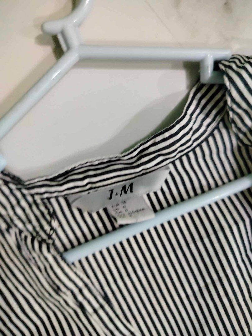 JM Striped Dress Shirt (Category: Dresses) located in Quezon City. Submitted by _meffenamic (Listing ID 1426055973, Image 2). Description: Shirt dress. Above the knee for 5’2 and above.