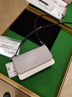 （分類：）位於 。 由 jess_caca 提交（商品編號 1412998209，圖片 1）。簡介： 。