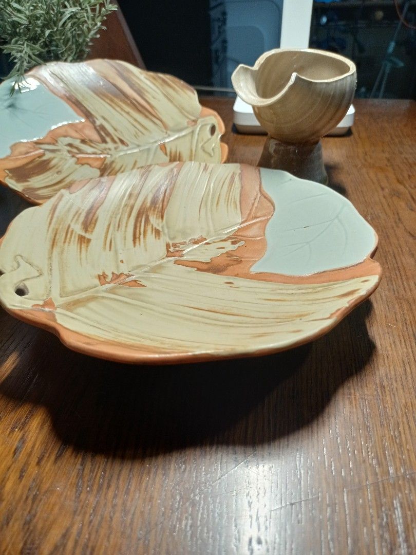Leaf-Shaped Ceramic Plates or catchall (Category: Other Kitchenware & Tableware) located in Baguio. Submitted by klutter.curio (Listing ID 1426148283, Image 3). Description: sold per pc 220 each.