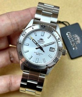 (Category: ) located in . Submitted by notorious_watches (Listing ID 1426014462, Image 1). Description: .