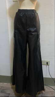 (Category: ) located in . Submitted by soodressed (Listing ID 1426183796, Image 1). Description: .
