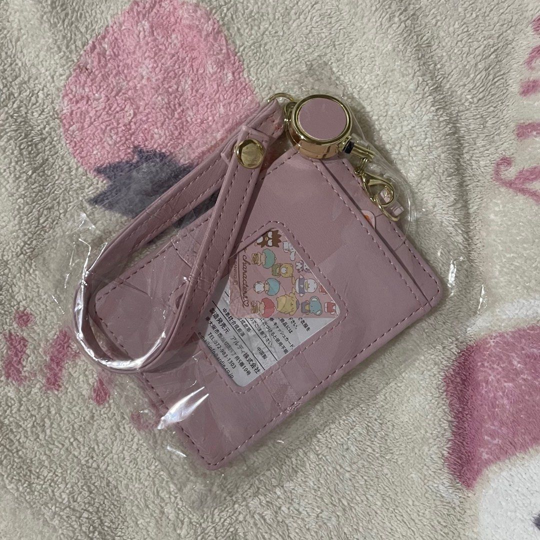 Marron Cream Card Holder (retractable) (Category: Wallets & Card holders) located in Amadeo. Submitted by cminihaven (Listing ID 1426177155, Image 2). Description: .