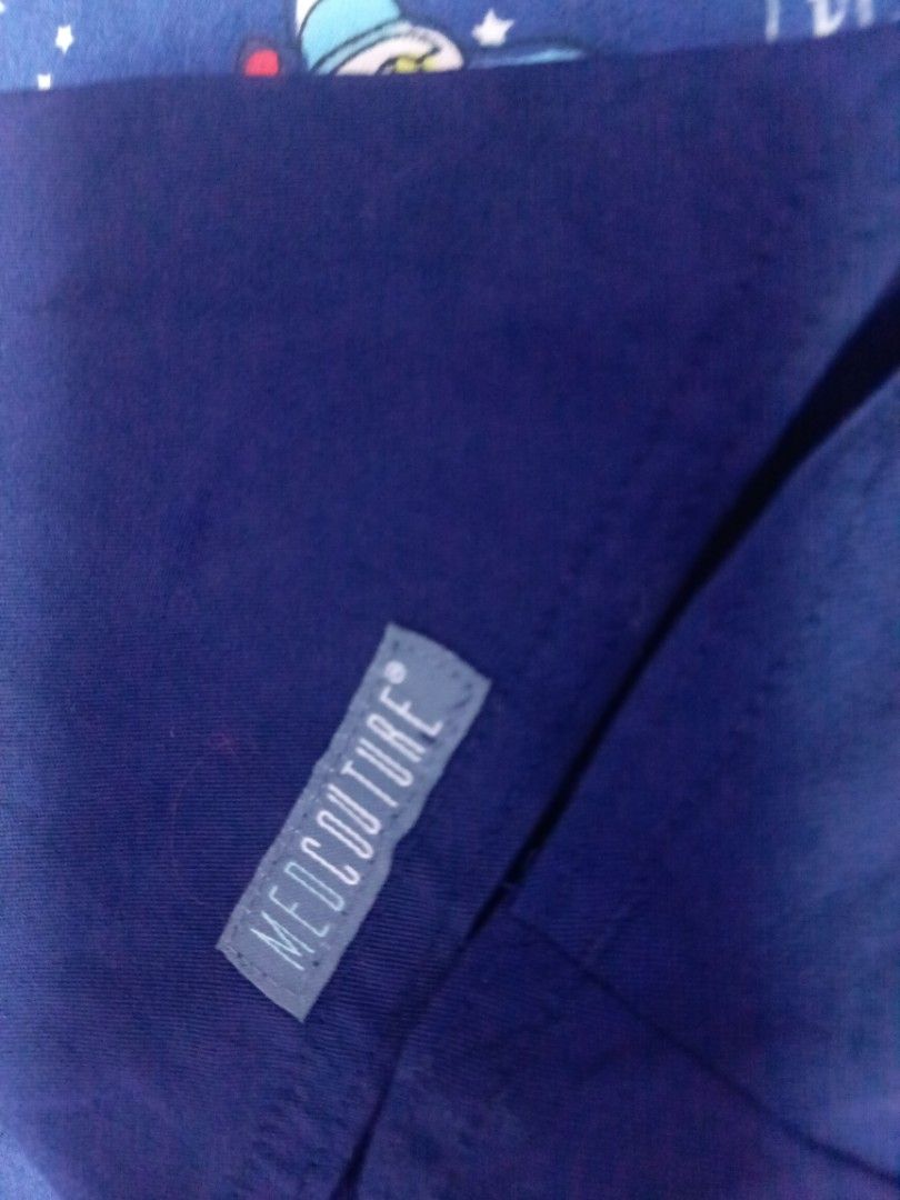 Medcouture Touch 2XL Scrub Top (Category: Others Tops) located in Bulacan. Submitted by gratsy (Listing ID 1426030624, Image 3). Description: Navy blue Medcouture Touch scrub top. It has a V-neck design and short sleeves. The size is 2XL..