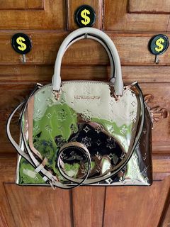 (Category: ) located in . Submitted by prettyfinds2021 (Listing ID 1426138430, Image 1). Description: .