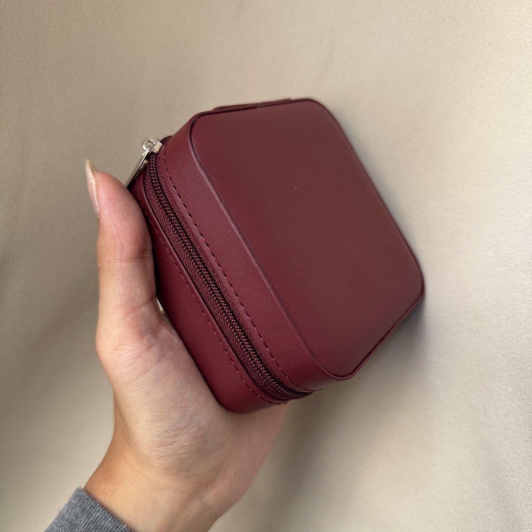Mini Maroon Jewelry Box Travel Size (Category: Accessory Holder, Box & Organizers) located in Makati City. Submitted by kimwb (Listing ID 1426015130, Image 1). Description: Dimensions: 10cm x 10cm x 5cm.
