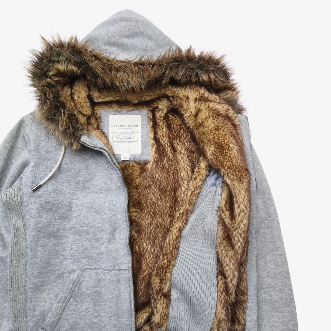 Myra Fur Bomber Jacket with Fur Hood (Category: Coats, Jackets and Outerwear) located in General Santos City (Dadiangas). Submitted by lance.bakerfinds (Listing ID 1426116108, Image 3). Description: Faux Fur-Lined Full Zip Hoodie 🔹Size: Large 🔹Dimension: 22W x 26L 🔹Excellent Condition 🔸Price: 950 + SF 📍General Santos City, Mindanao .