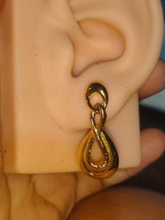 (Category: ) located in . Submitted by geemoments (Listing ID 1426144423, Image 1). Description: .