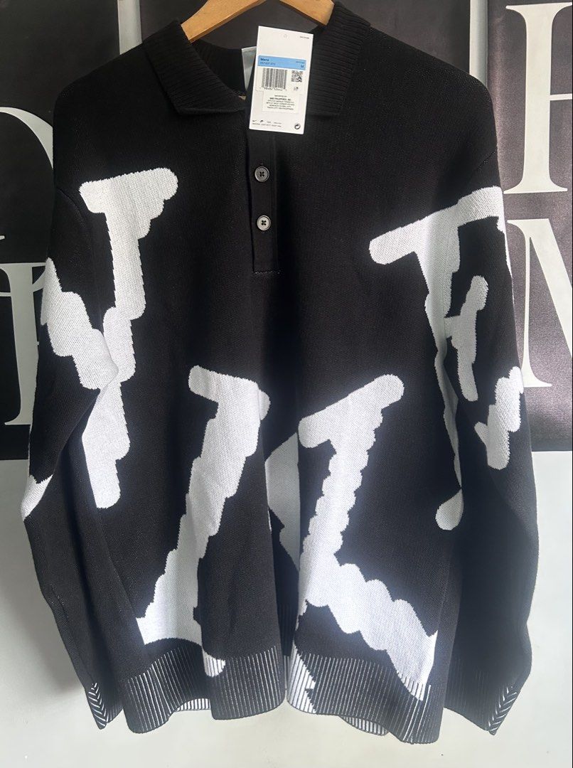 Nike Club Rugby Top (Category: Coats, Jackets and Outerwear) located in Pasig City. Submitted by trina1027 (Listing ID 1426018261, Image 3). Description: FOR SALE! Brand new | On hand | Original Nike Club Rugby Top (oversized) Size: Medium & Large Selling Price: 2,450 SRP: 4,295 MOP: Gcash/BDO bank transfer Shipping thru: LBC/Lalamove 📍Pasig Location Like & Follow: FB Page: Trina's Sportswear IG: trinas_sportswear.