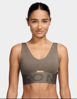(Category: ) located in . Submitted by closetmaxxing (Listing ID 1426057460, Image 1). Description: .