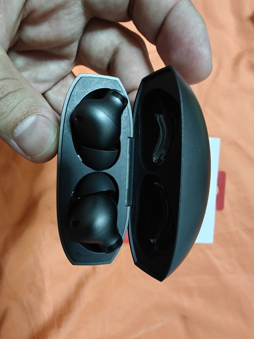 OnePlus Buds 465714837921410114