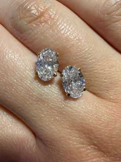 (Category: ) located in . Submitted by luxuryclover (Listing ID 1426094046, Image 1). Description: .