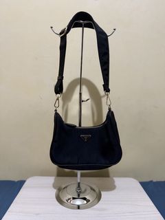 (Category: ) located in . Submitted by twice.but.nice.blackmarket (Listing ID 1426154762, Image 1). Description: .
