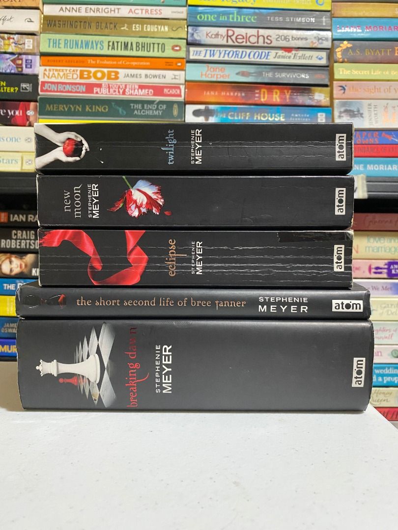 (Preloved) Twilight Saga Book Set by Stephenie Meyer (Category: Storybooks) located in Urdaneta. Submitted by hos24 (Listing ID 1426096291, Image 1). Description: Set of books from the Twilight Saga by Stephenie Meyer. Twilight New Moon Eclipse The Short Second Life of Bree Tanner (HB) Breaking Dawn (HB).