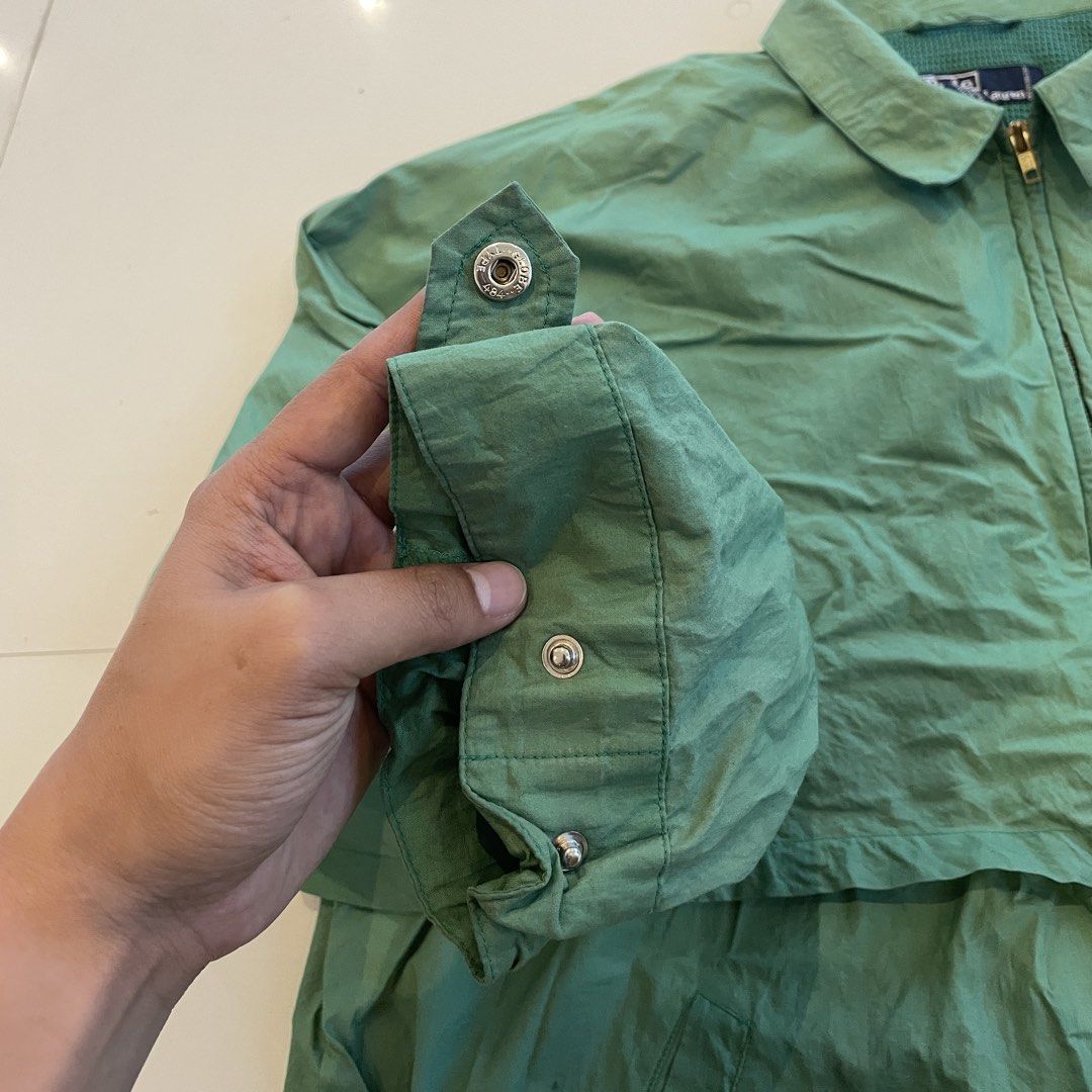 Ralph Lauren Windbreaker (Category: Coats, Jackets and Outerwear) located in Binan City. Submitted by vintagedrops (Listing ID 1426027329, Image 3). Description: 27x25 dimensions Large to xl fittings No issues Good condition 9.2 color rate 1,800 plus sf only .