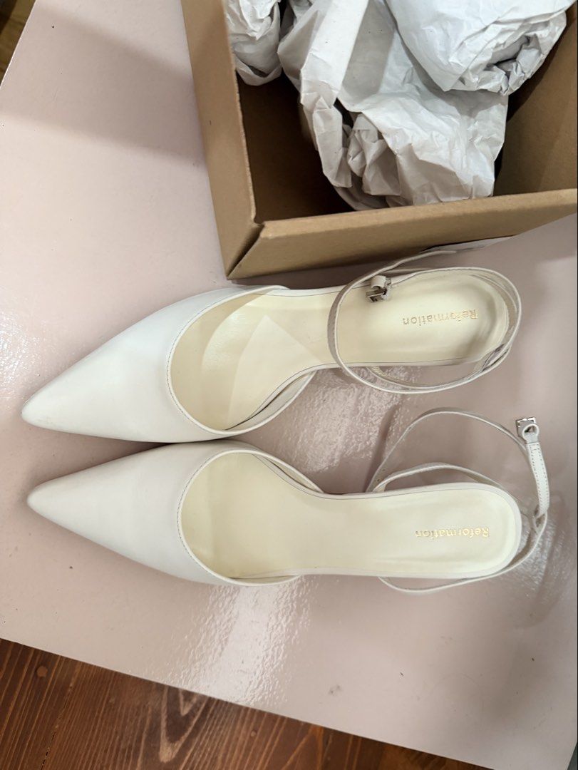 Reformation Wade Kitten Heel White Leather (Category: Heels) located in Quezon City. Submitted by byebyebyestuff (Listing ID 1426087499, Image 2). Description: Worn once. Size US 7.5. .