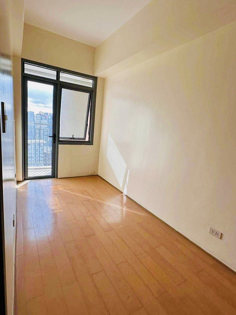 RUSH SALE-2BR IN PARKWEST ,BGC (Category: Apartments & Condos) located in Manila. Submitted by yourpropertyph2021 (Listing ID 1426118885, Image 2). Description: 🔥RUSH SALE 🔥 ✅PARKWEST ,BGC ✔️Type:2BR ✔️Area:54sqm ✔️High floor ✔️Unfurnished ✔️T &B:2 ✔️With Balcony ✔️No Pasrking 📌Selling:12M Gross 👉Clean Title.