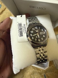 (Category: ) located in . Submitted by m1rrr (Listing ID 1426129709, Image 1). Description: .
