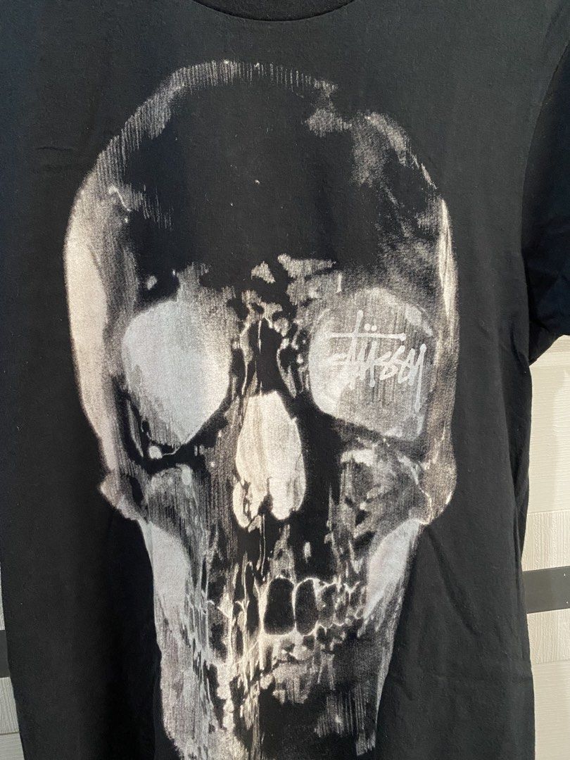 Stussy Vintage Skull (Category: Tshirts & Polo Shirts ) located in Santa Elena. Submitted by theycallmeeefred (Listing ID 1426095800, Image 2). Description: Stussy Vintage Skull (Red Tag) Size: Medium Dimension: 19 (Width) 28 (Length) Issue: None .