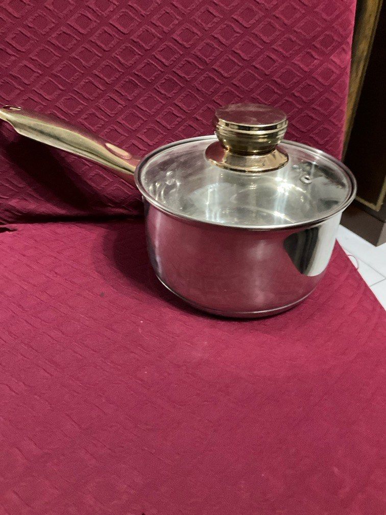 Super Chef gold handle stainless saucepan 16 cm (Category: Cookware & Accessories) located in Quezon City. Submitted by cynlchan (Listing ID 1426122674, Image 1). Description: Thickened quality. Compatible with ceramic and induction cooker.