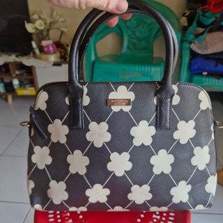(Kategori: ) berada di . Dikirim oleh MissBellaCollection (ID iklan 1426037042, Gambar 1). Deskripsi: .