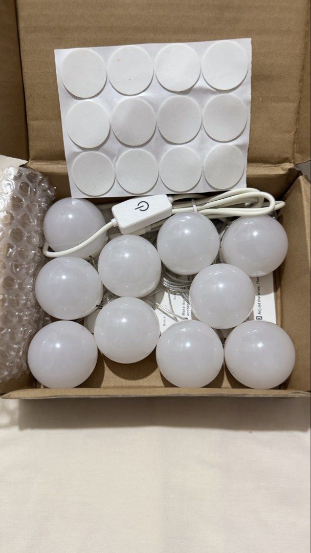 Vanity Mirror Lights (Category: Mirrors) located in Manila. Submitted by blueeeee08 (Listing ID 1426082317, Image 2). Description: - Never used - Comes with original box, manual, and adhesive - Sobrang dikit lalo na sa stone walls with paint (nakakatuklap ng paint) - No need for battery, sinasaksak lang 📍Cavite 📦Lalamove/JNT ❌ NO COD 💰 GCash/Paymaya.