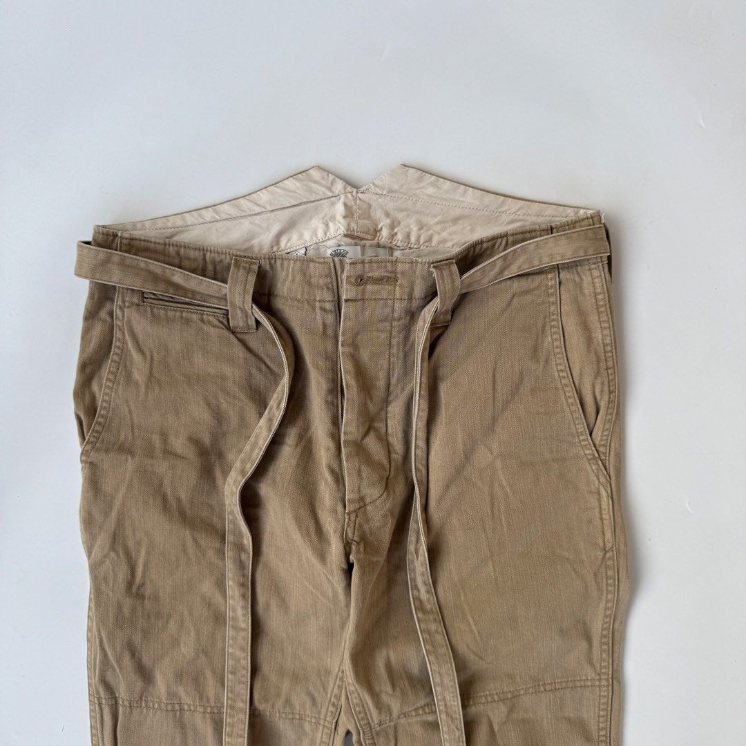 Visvim Cubism 13SS Infantry Pants (Category: Jeans) located in Iloilo. Submitted by 50houndidz (Listing ID 1426126294, Image 3). Description: Visvim Cubism 13SS Infantry Pants good condition missing 1 button size: 1 measurements: 32 waistline 39 length 7.5 leg opening dm for more questions .