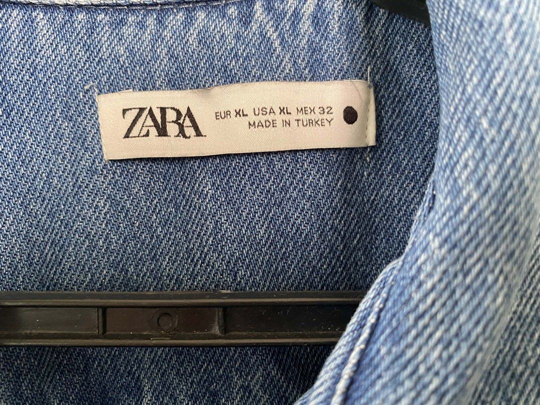 Zara Denim Blouse (US XL) (Category: Shirts) located in Santa Rosa. Submitted by ambivalent_ (Listing ID 1426060220, Image 2). Description: Zara Denim Blouse (US XL), like new. Features a classic collar, puff sleeves and button-down closure. Pick up in Santa Rosa. Low ballers will not be entertained..