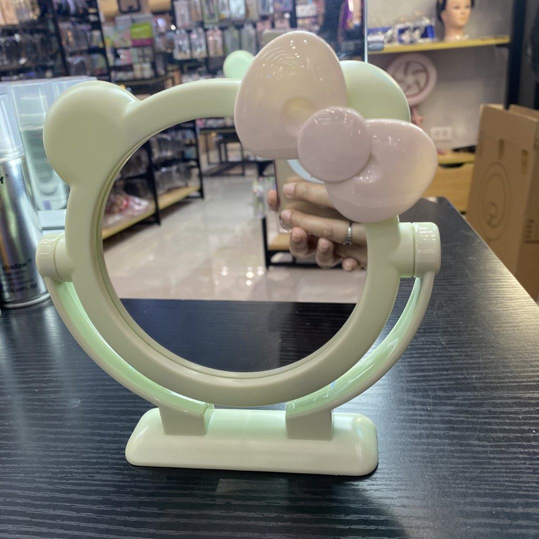 #14221003 Green Kitty Table Mirror 0406530019237 (Category: Mirrors) located in Paranaque City. Submitted by gladkingphilippines (Listing ID 1426239605, Image 1). Description: .