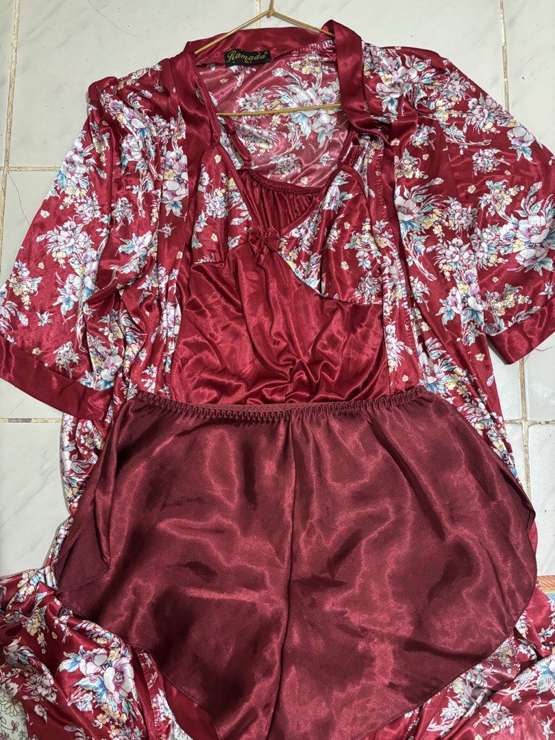 7pcs Silk Nightwear for S-XXL (Category: Sets or Coordinates) located in Pagsanjan. Submitted by jecay00 (Listing ID 1426305921, Image 2). Description: .