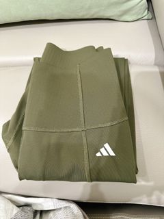 由 a246642 (刊登 ID 1426195140，圖片 1) 提交，位於 的 (類別：)，說明：。