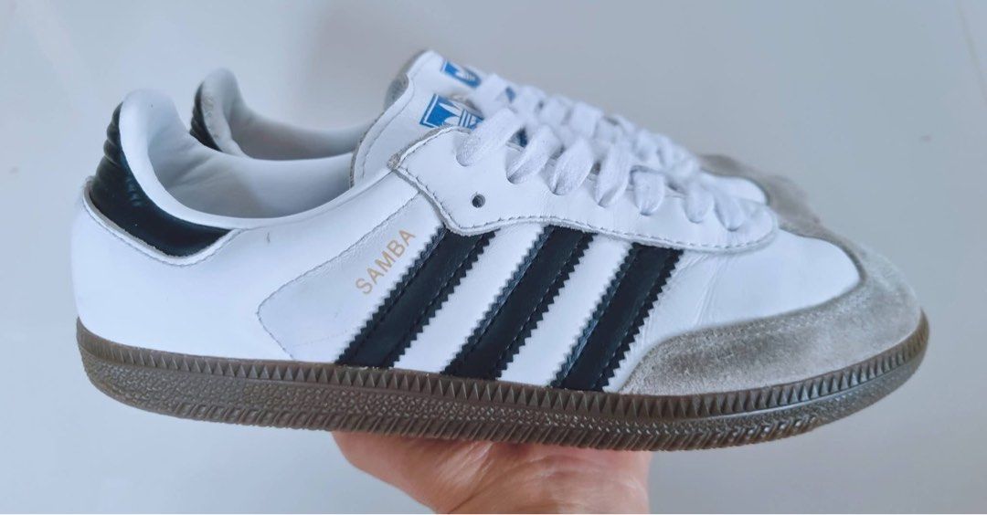 Adidas Samba White Black Sneakers 23cm (Category: Sneakers) located in Danao, Cebu. Submitted by altheaprelovedcorner (Listing ID 1426202048, Image 3). Description: .