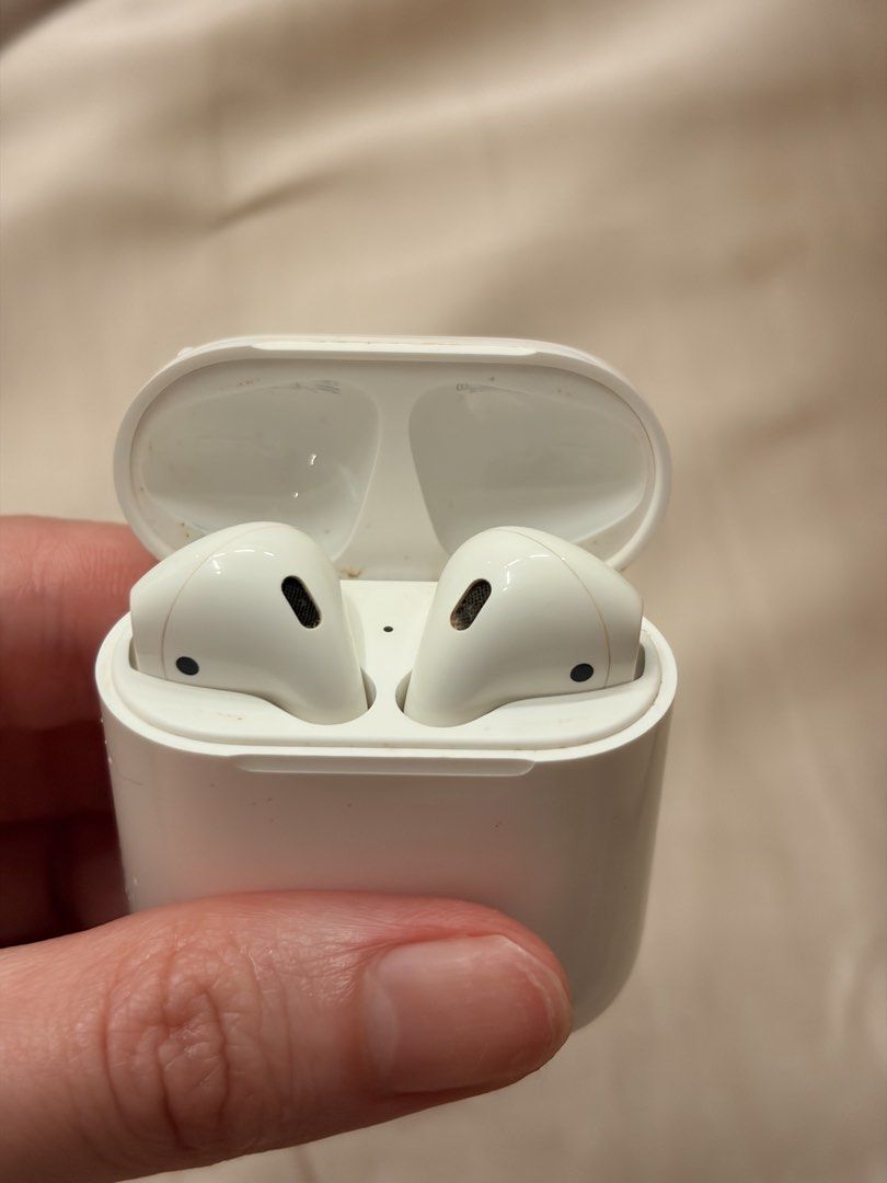 Airpods 2402283716831488001