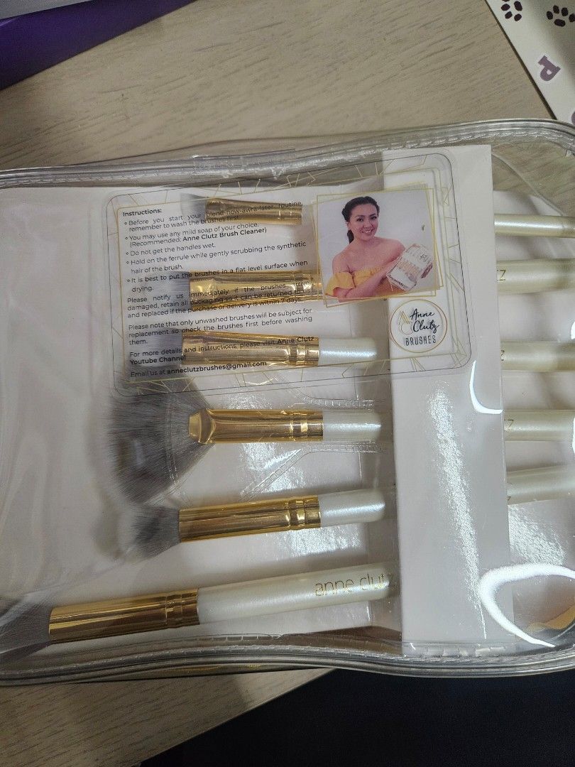 Anne Clutz Makeup Brush Set (Category: Makeup) located in Manila. Submitted by cam_c (Listing ID 1426242251, Image 3). Description: Condition: 10/10 Brand new 10pcs Brush set with pvc pouch ideal for beginners rfs: decluttering .