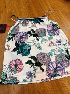(Category: ) located in . Submitted by rien_mypreloved (Listing ID 1426275664, Image 1). Description: .