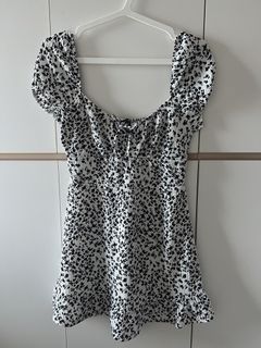 （分類：）位於 。 由 thriftmegscloset 提交（商品編號 1426266224，圖片 1）。簡介： 。